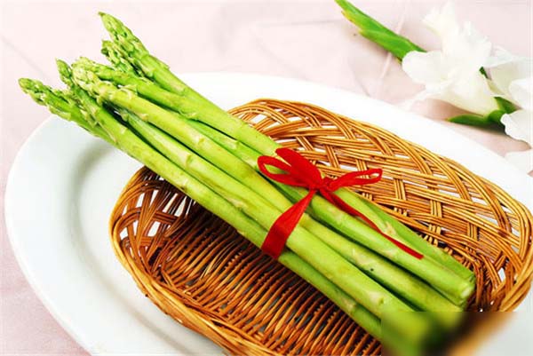 饮食常识:食物颜色越丰富越能抗癌